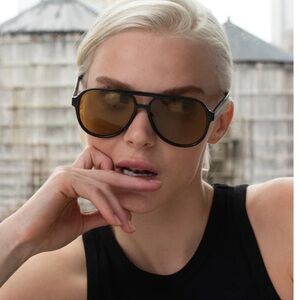 NEW! RARE   OTRA Stevie Olive aviators